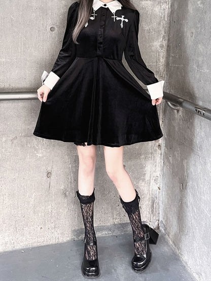 Clearance-Size M for Bust 93CM Punk Cross Design Bat Wing-shaped Collar Velvet Dress