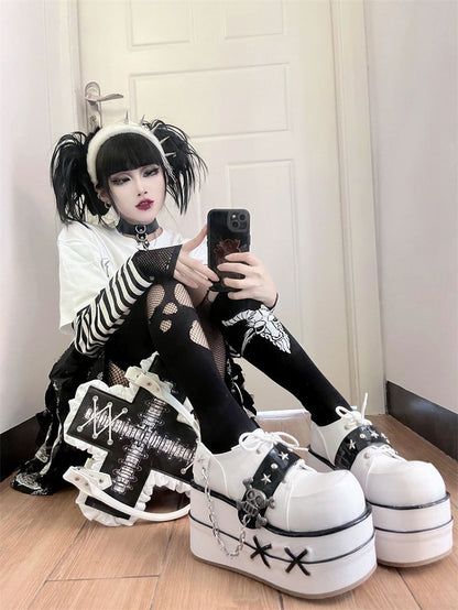 Black and White Star Hunter Pirates Skull Design Gothic Platforms