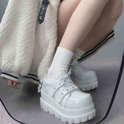 White Water Injected Heart Design Platforms