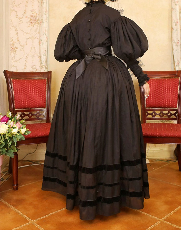 Black Leg-of-Mutton Sleeves Vintage Lace Blouse and Black Skirt Long Version Set