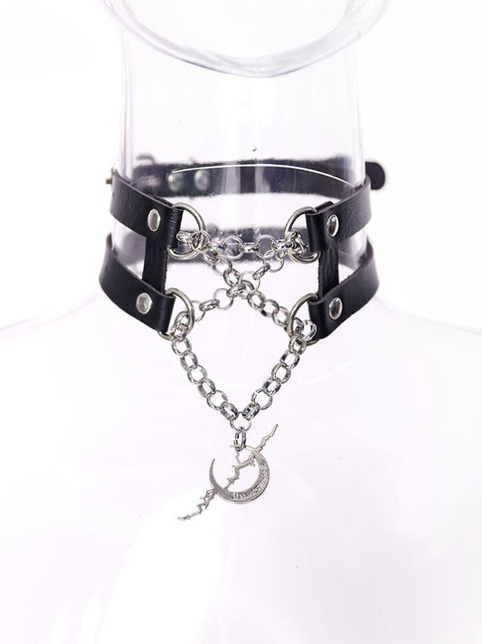 Metal Crescent Moon Chain Design Black/Red PU Choker