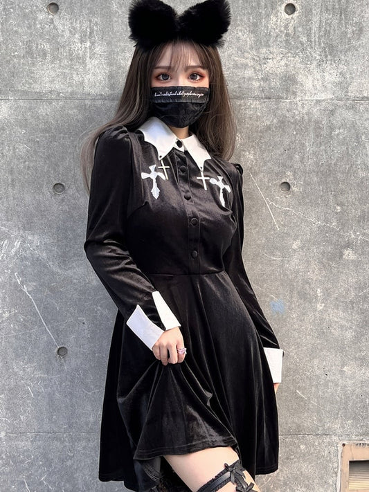 Clearance-Size M for Bust 93CM Punk Cross Design Bat Wing-shaped Collar Velvet Dress