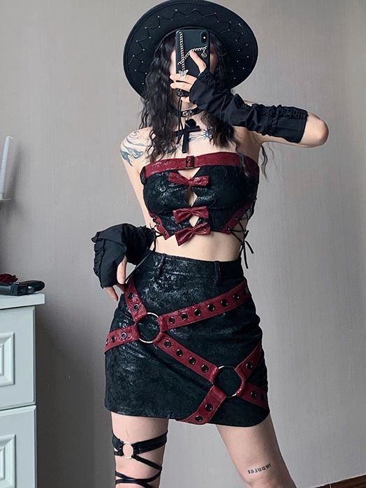 Black PU Strapless Cropped Top with Red Bowknots Music Festival Outfits